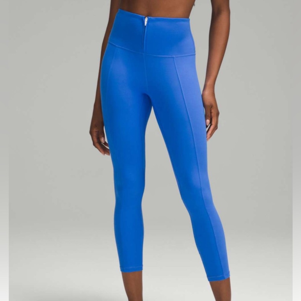 Lululemon Align High-Rise Zip-Front Pant 25"
Pipe Dream Blue